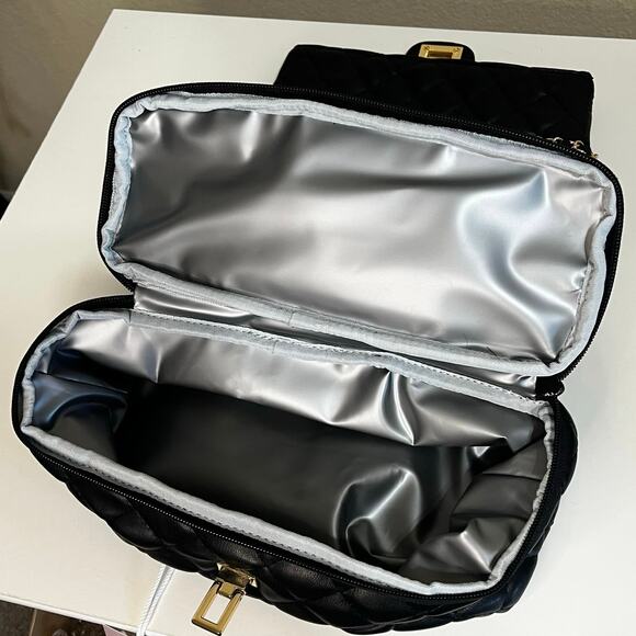 Carthan Black Lunch Bag Purse with Insulated Bottom Pocket New with tag - Picture 3 of 8